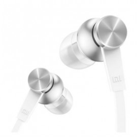 Audífonos Xiaomi Mi In-Ear Headphones Basic Cable Anti-enredos Color Plata